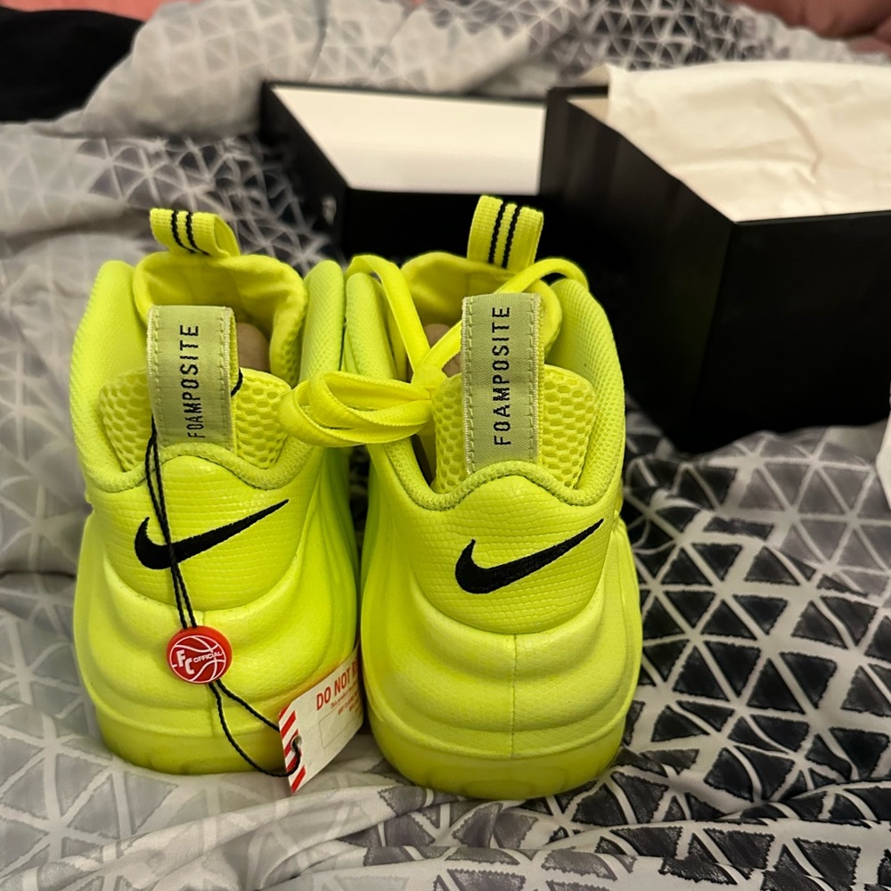 Size 11 Air Foamposite Pro Volt